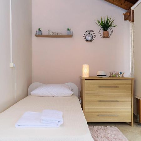 Central Penthouse In Quiet Neighborhood Near Sandy Beach Chania  Exterior foto